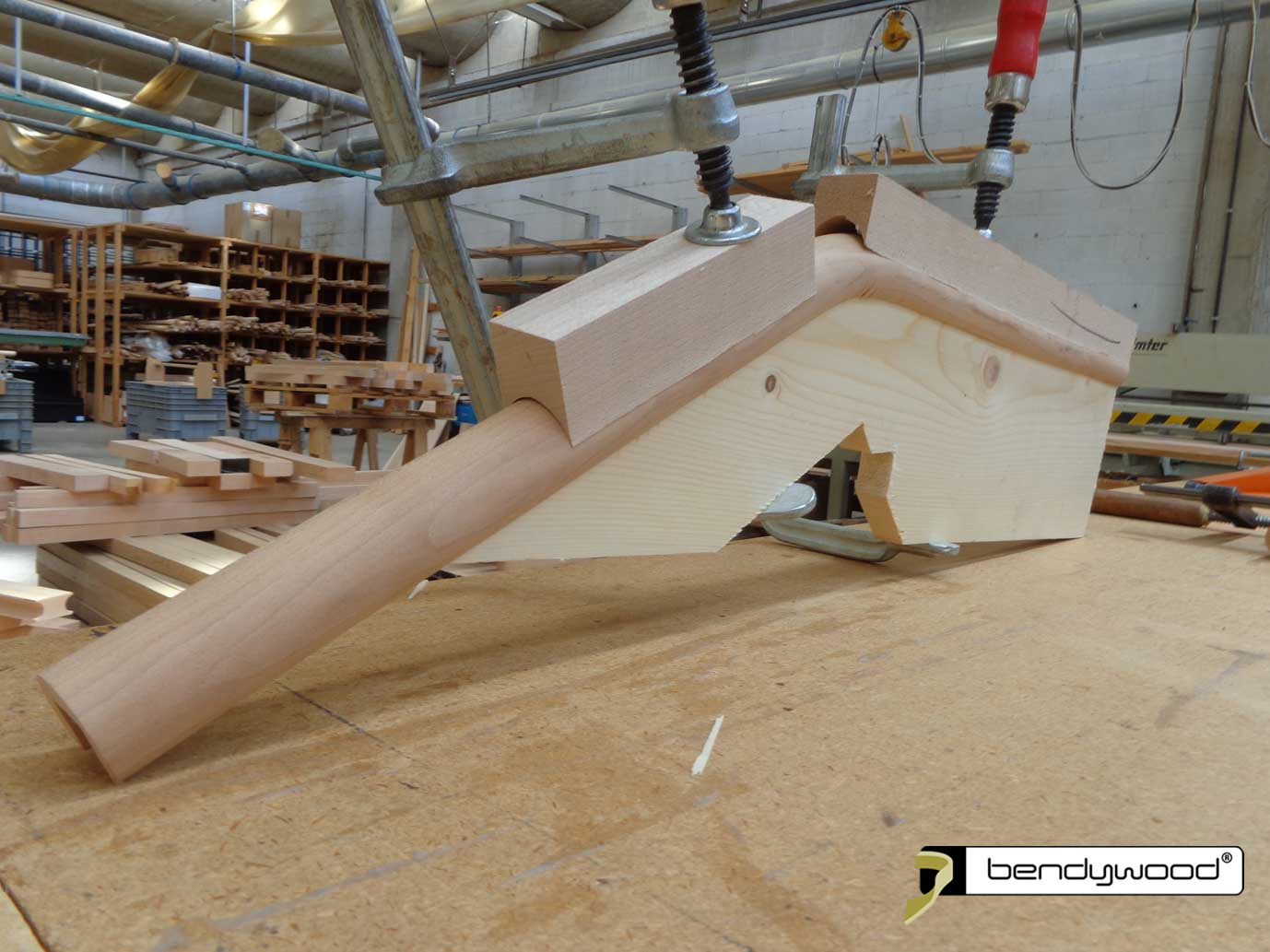 Elegante Lösung für gerade Geländer, mit Bendywood® - Handläufen möglich