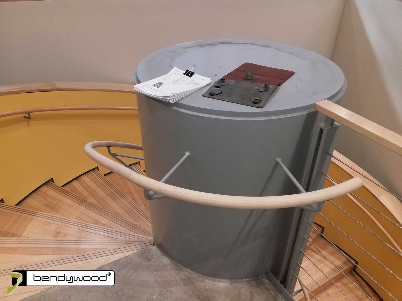 Main courante courbée érable ø40mm